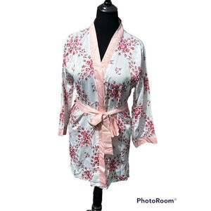 Morgan Lane fab fit fun floral  s/m satin robe pink romantic New
